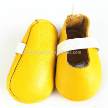 wholesale fashion alibaba flat leather sole baby girls party shoes with elastic ribbon